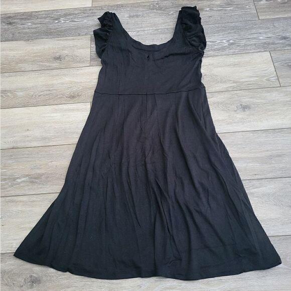 Loft Women's Black Little Mini Dress Size 2 ruffle sleeves fit & flare like new - Picture 2 of 9
